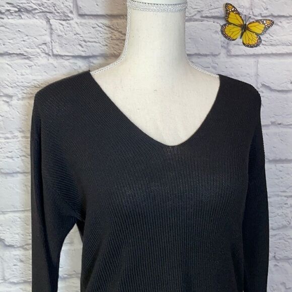 Ricki's Double-V Knotted Sweater Size Extra Small - Picture 4 of 11